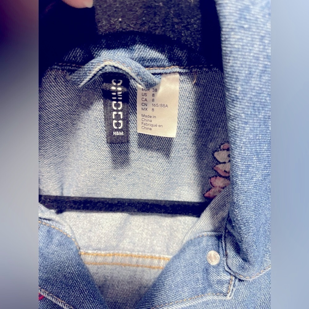 H&M Embroidered Denim Jacket - Picture 4 of 6